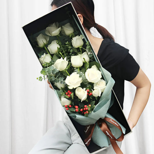 Pure Elegance White Rose Bouquet 999Flowers