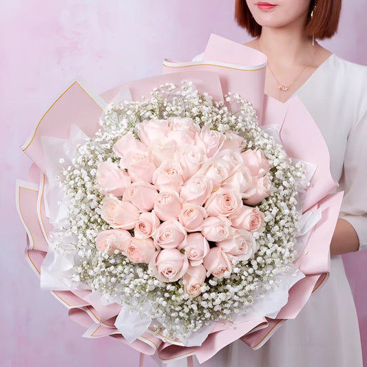 Blush Dream – Light Pink Rose Bouquet